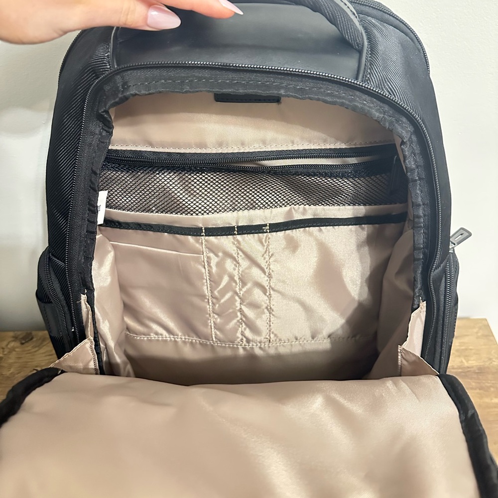 Targus Black Backpack - image 4